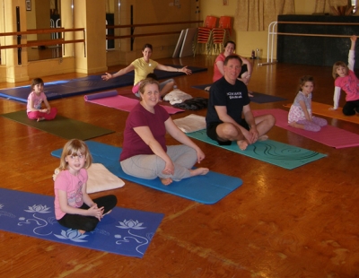 Family-Yoga-April2014.jpg